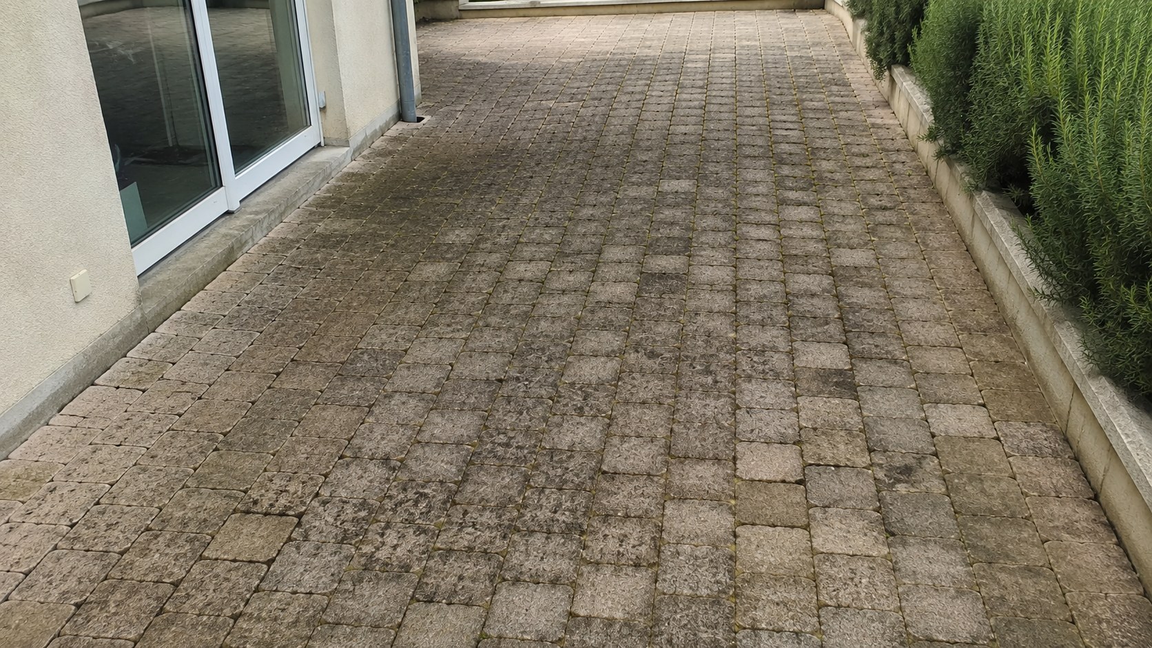 Terrasse avant nettoyage